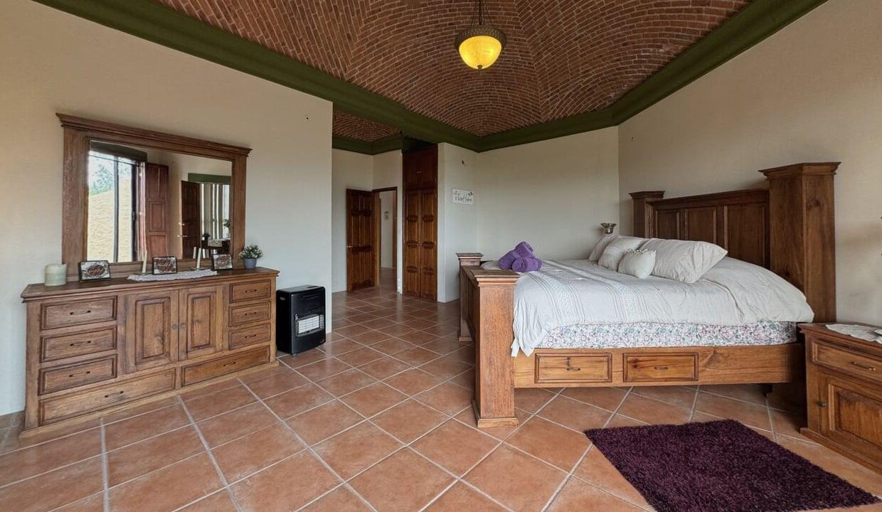 Casa-de-la-Via-Bedroom 6
