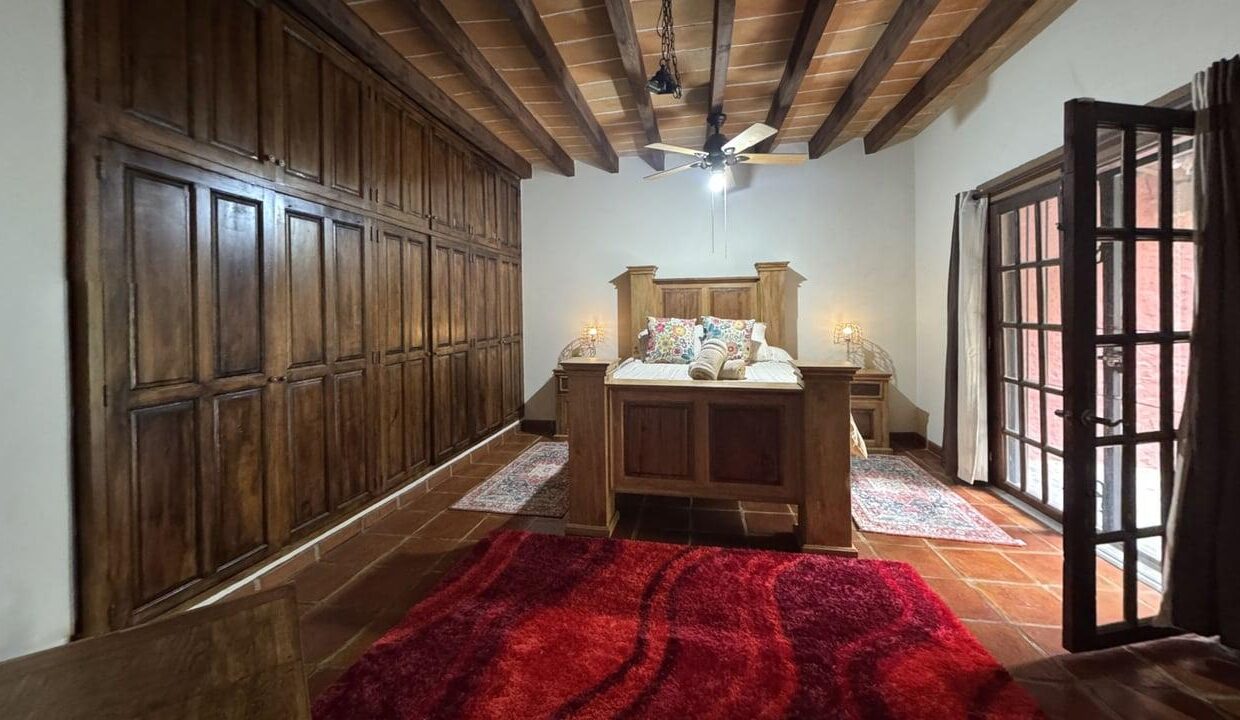 Casa-de-la-Via-Bedroom 9